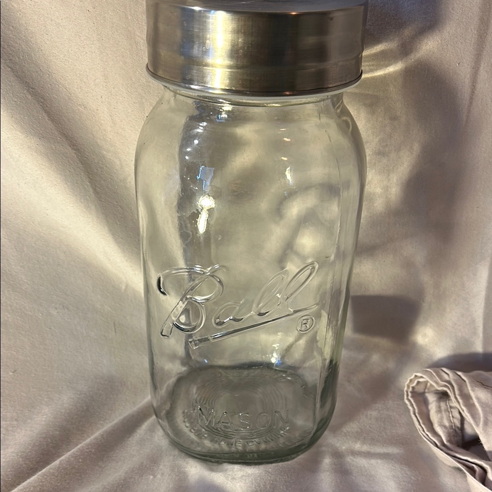 Ball Mason Jar with Silver Lid